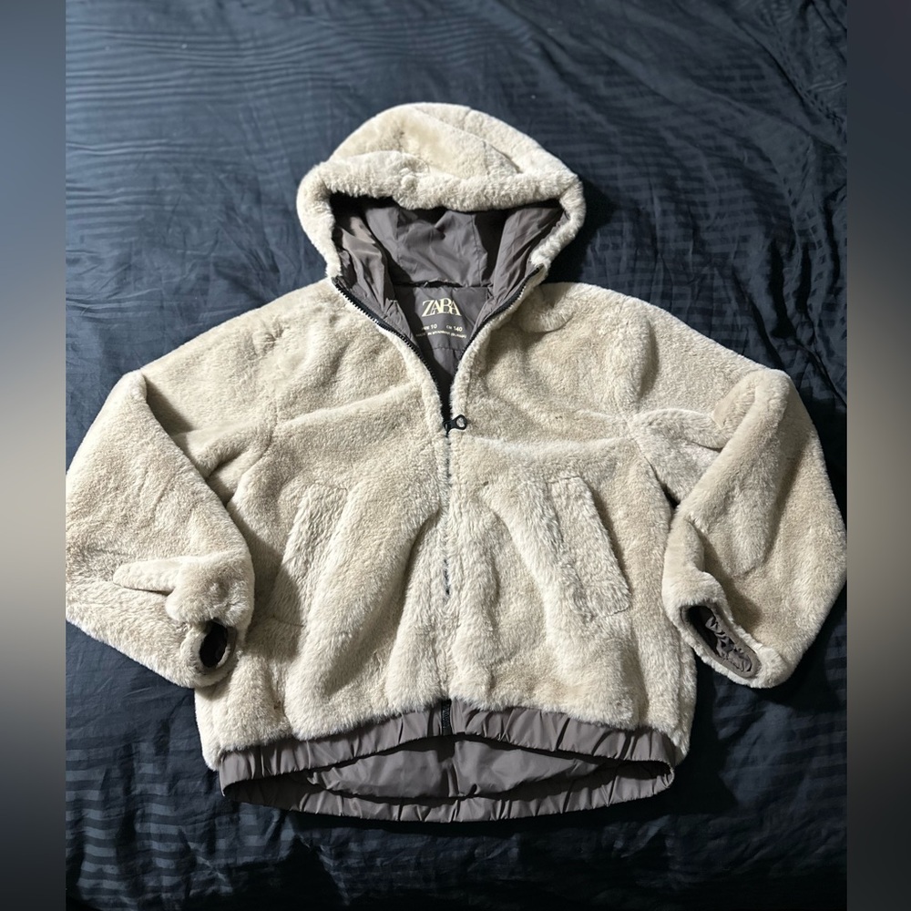 Kids Zara super soft fluffy faux fur jacket hoodie